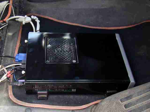 x86-PC в автомобиле DSC06859