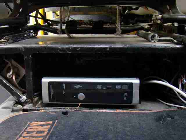 x86-PC в автомобиле DSC06861