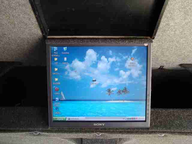 x86-PC в автомобиле DSC06996