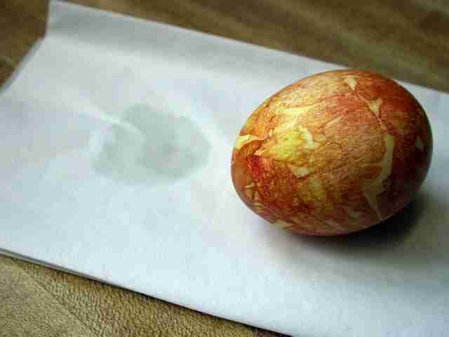 Крашенки в луковой шелухе своими руками Onion Skin Easter Eggs