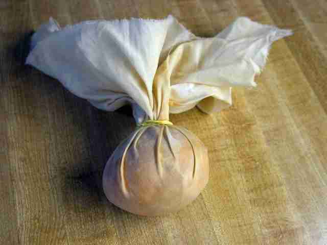 Крашенки в луковой шелухе своими руками Onion Skin Easter Eggs