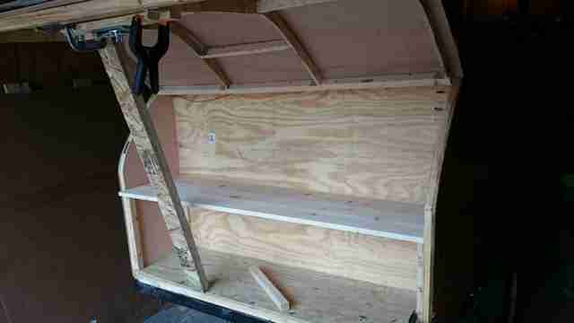 kak-postroit-kemping-treyler-slezinka-chast-249