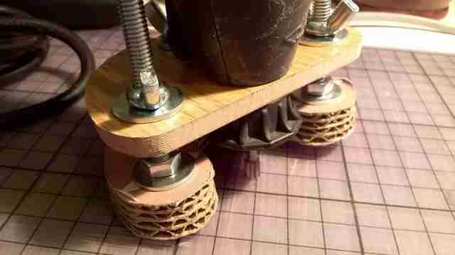 kak-sdelat-mini-frezer-iz-bormashinki38