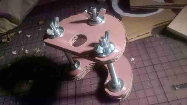 kak-sdelat-mini-frezer-iz-bormashinki6