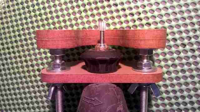 kak-sdelat-mini-frezer-iz-bormashinki66