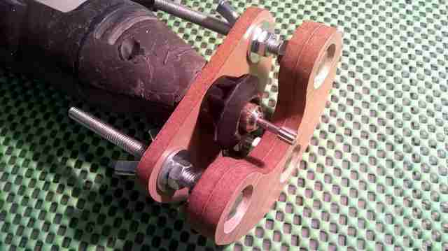 kak-sdelat-mini-frezer-iz-bormashinki68