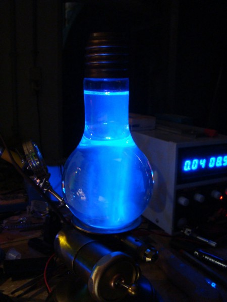 kak-sdelat-holodnuyu-lampu-ili-svetyashhayasya-trilogiya14
