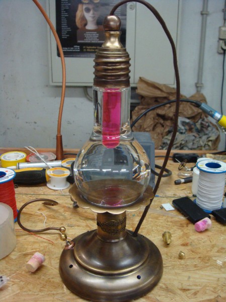 kak-sdelat-holodnuyu-lampu-ili-svetyashhayasya-trilogiya17