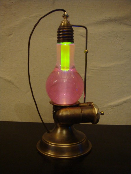 kak-sdelat-holodnuyu-lampu-ili-svetyashhayasya-trilogiya22