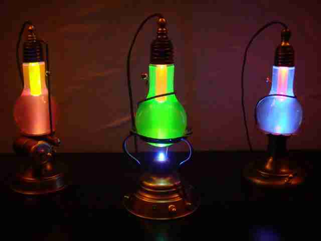kak-sdelat-holodnuyu-lampu-ili-svetyashhayasya-trilogiya25