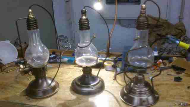 kak-sdelat-holodnuyu-lampu-ili-svetyashhayasya-trilogiya4