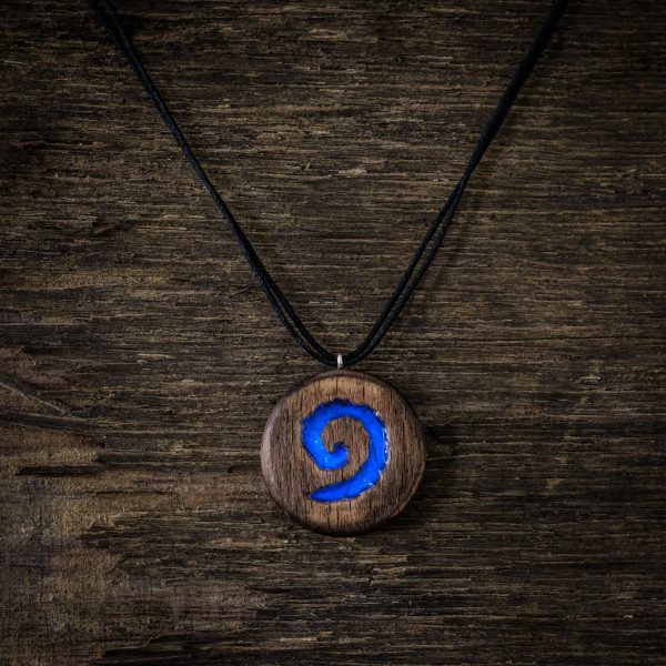 Светящийся медальон с лого игры HearthStone из дерева и смолы своими руками dsc_8034__