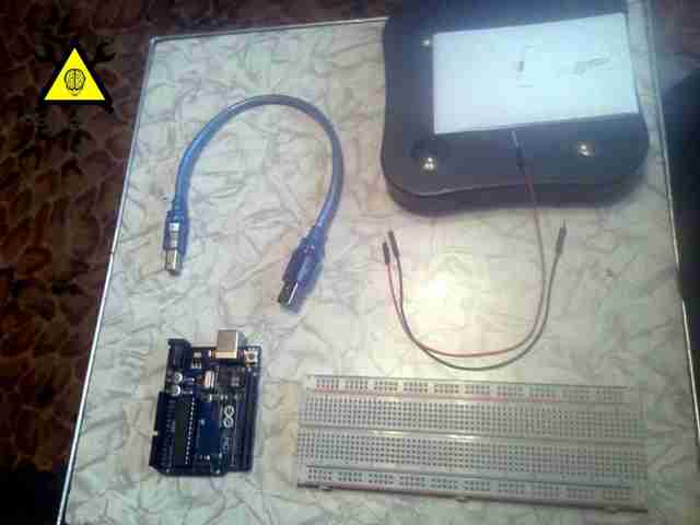 Программирование Arduino урок 2 - схема в железе