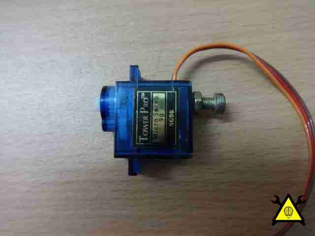 Четвероногий робот на базе Arduino