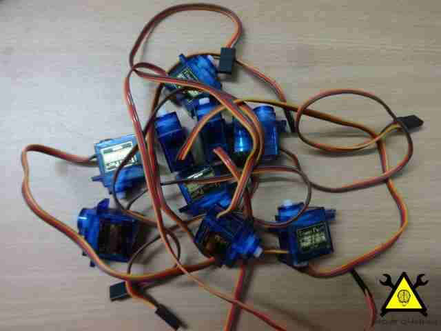 Четвероногий робот на базе Arduino