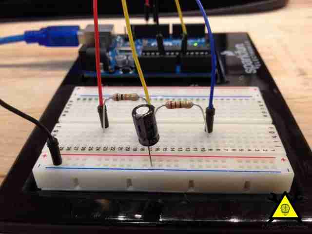 Измеряем ёмкость конденсатора при помощи Arduino своими руками