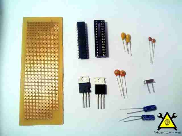 Изготавливаем самодельную плату Arduino своими руками
