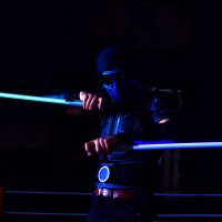 Купить самодельные световые мечи из StarWars для Halloween