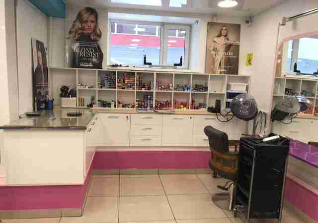 Салон красоты Barbie Studio: Идеальное место для вашего нового образа Салон красоты Barbie Studio: Идеальное место для вашего нового образа