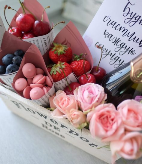 Неповторимые и вкусные съедобные букеты от студии FruitFleur